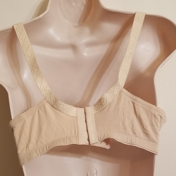 Made in china nude lace front push up women's bra - Picture 11 of 16